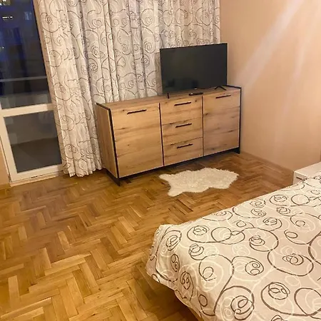 דירה Spacious Next To South Park просторен до южен парк Location סופיה