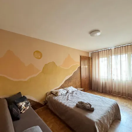 Spacious Next To South Park просторен до южен парк Location דירה *