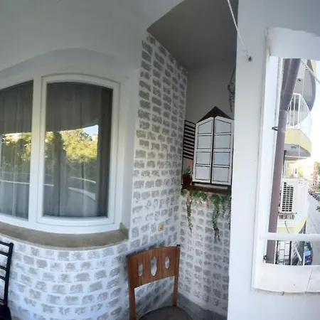 Spacious Next To South Park просторен до южен парк Location Appartement *